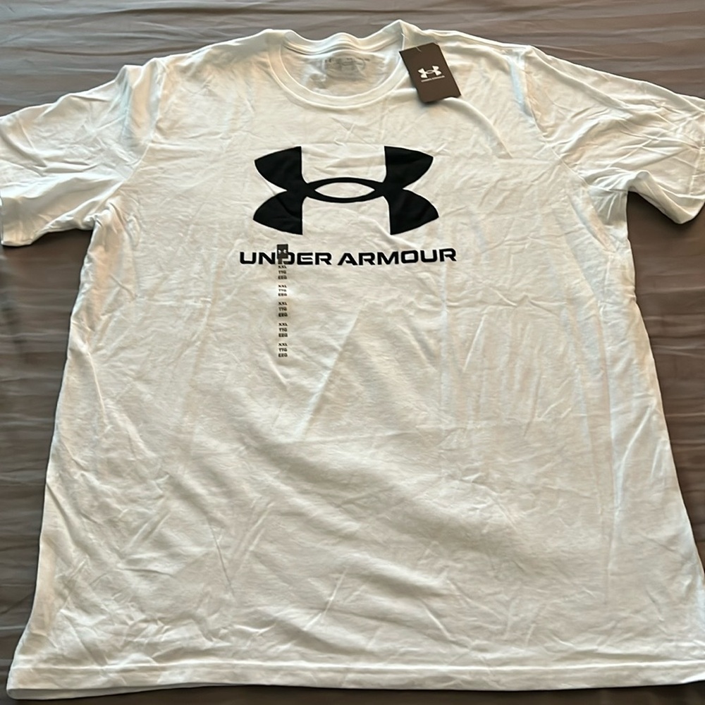 Under Armour womens XXL white short sleeve Tshirt